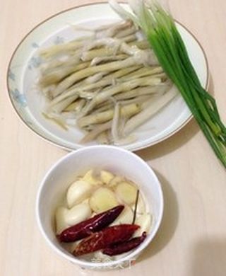 浓油赤酱滋阴大肉菜 【扁尖焖酱鸭】的做法步骤:3