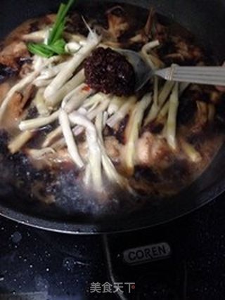 浓油赤酱滋阴大肉菜 【扁尖焖酱鸭】的做法步骤:11