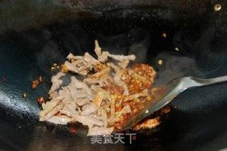 鱼香肉丝的做法步骤:7