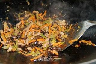 鱼香肉丝的做法步骤:9