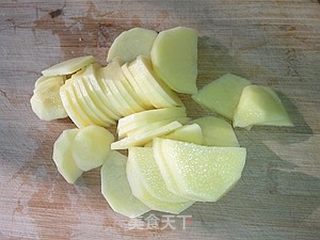 咖喱土豆牛肉的做法步骤:2