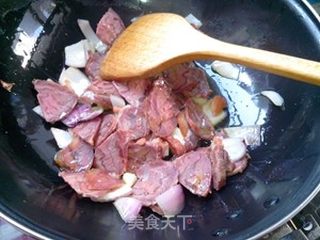 咖喱土豆牛肉的做法步骤:7