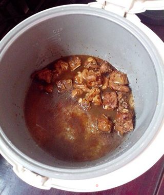 【冬日暖呼呼】排骨焖饭的做法步骤:8