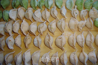 【彩色水饺】用天然色素俘虏味觉的做法步骤:12
