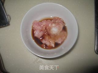 2分钟打造小宝宝超爱的下饭菜【蒜苗肉末】的做法步骤：3