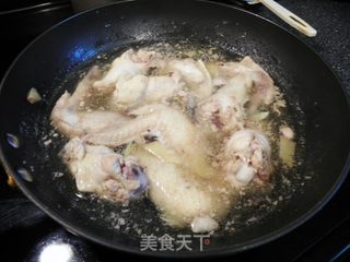 瑞士汁鸡翅膀的做法步骤:2