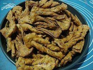 小时候过年才能吃到的小零食--------【豆香酥脆排叉】的做法步骤:10