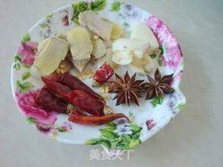 酱烧肥肠的做法步骤:3