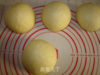 幸福象花儿一样----手撕花朵面包的做法步骤：3