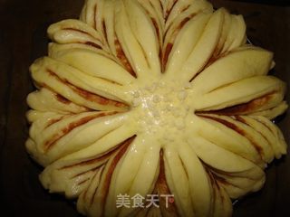 幸福象花儿一样----手撕花朵面包的做法步骤：11
