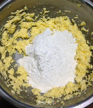 腰果童趣饼干的做法步骤:3