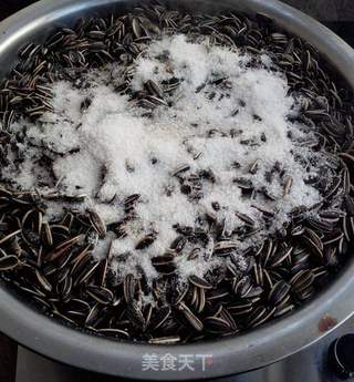 自制零食―【凉茶瓜子】的做法步骤:4