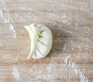 肉三鲜煎饺的做法步骤:11