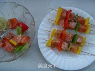 五彩缤纷---彩椒三文鱼的做法步骤:3