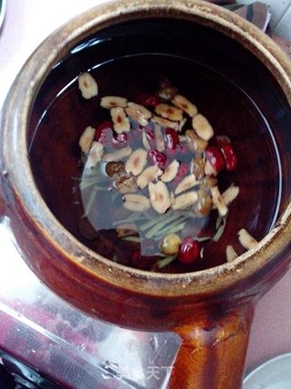 【冬日暖呼呼】红枣桂圆姜茶的做法步骤:3