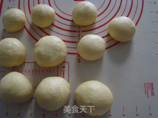 太阳花面包的做法步骤：4