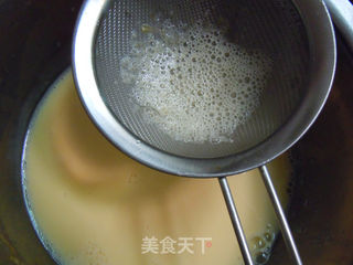 【太阳果炖牛奶蛋】--可以吃的容器的做法步骤:6