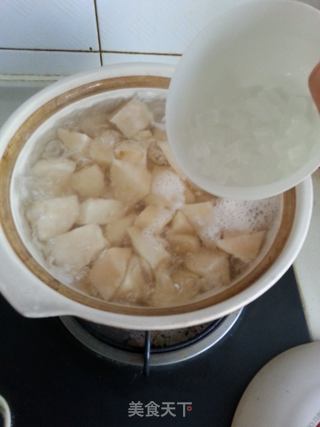 冰糖雪梨银耳羹的做法步骤:5