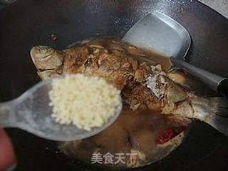 湖北名菜--------------【红烧武昌鱼】的做法步骤:8