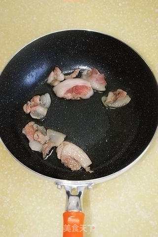 【炒大白菜】---考验厨师手艺高低的一道家常菜的做法步骤:5