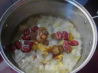 板栗红枣银耳羹的做法步骤:4