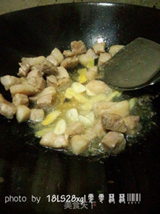 美味可口:胡萝卜烧肉的做法步骤:4