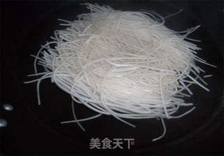 【素馅煎包】营养丰富的素馅煎包的做法步骤:4
