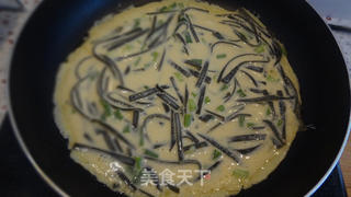 海带丝鸡蛋饼的做法步骤：4