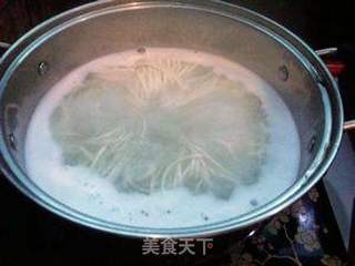 叶包骨头参煮面的做法步骤:7