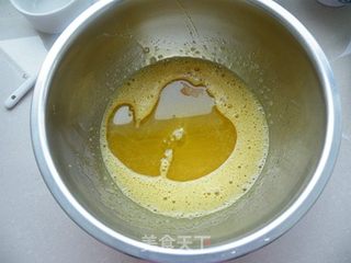 圣诞树桩蛋糕的做法步骤:2