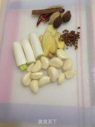 寒流来袭炖一锅暖身大肉菜【红烧羊肉】的做法步骤:2