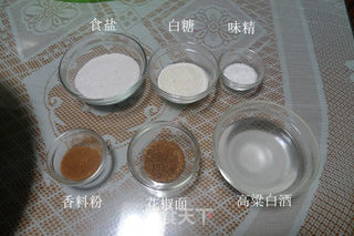 五香薰板鸭的做法步骤:2