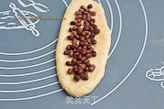 红豆面包卷的做法步骤:8