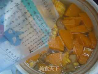 夏季营养汤汁---玉米南瓜排骨汤的做法步骤:6