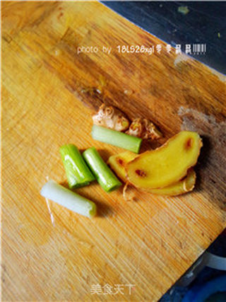 菠萝咕咾豆腐的做法步骤:3