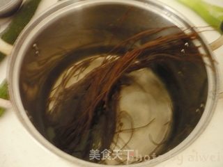 荞面饸饹的做法步骤:2