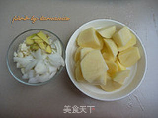 土豆焖排骨的做法步骤:3