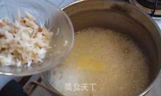 蟹粉丝瓜粥的做法步骤:7