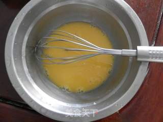 鸡蛋豆渣蒸糕的做法步骤：1