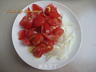 西红柿烧牛肉的做法步骤:2