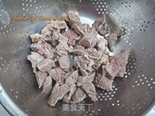 西红柿烧牛肉的做法步骤:3