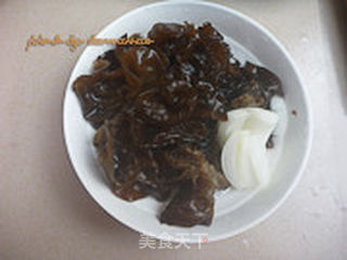 大骨酸汤的做法步骤:2