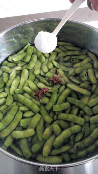 下毛豆的季节--糟卤毛豆的做法步骤:2