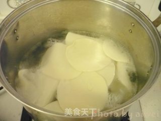 捞汁饺子皮的做法步骤:13