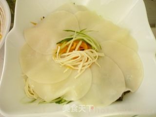 捞汁饺子皮的做法步骤：15