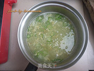 秋葵萝卜丝汤的做法步骤:9