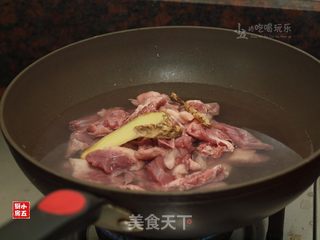 子姜焖鸭:开胃下饭的时令家常菜的做法步骤:4