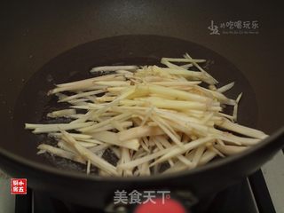 子姜焖鸭:开胃下饭的时令家常菜的做法步骤:7