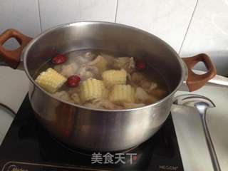 猴头菇玉米土鸡汤的做法步骤:5