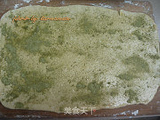 香豆粉花卷的做法步骤:6